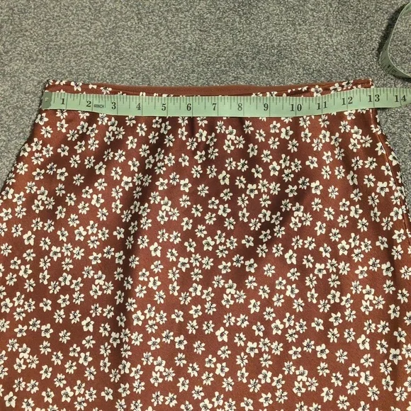 Abercrombie Satin Floral Brown Midi Skirt Size Small - Picture 2 of 5